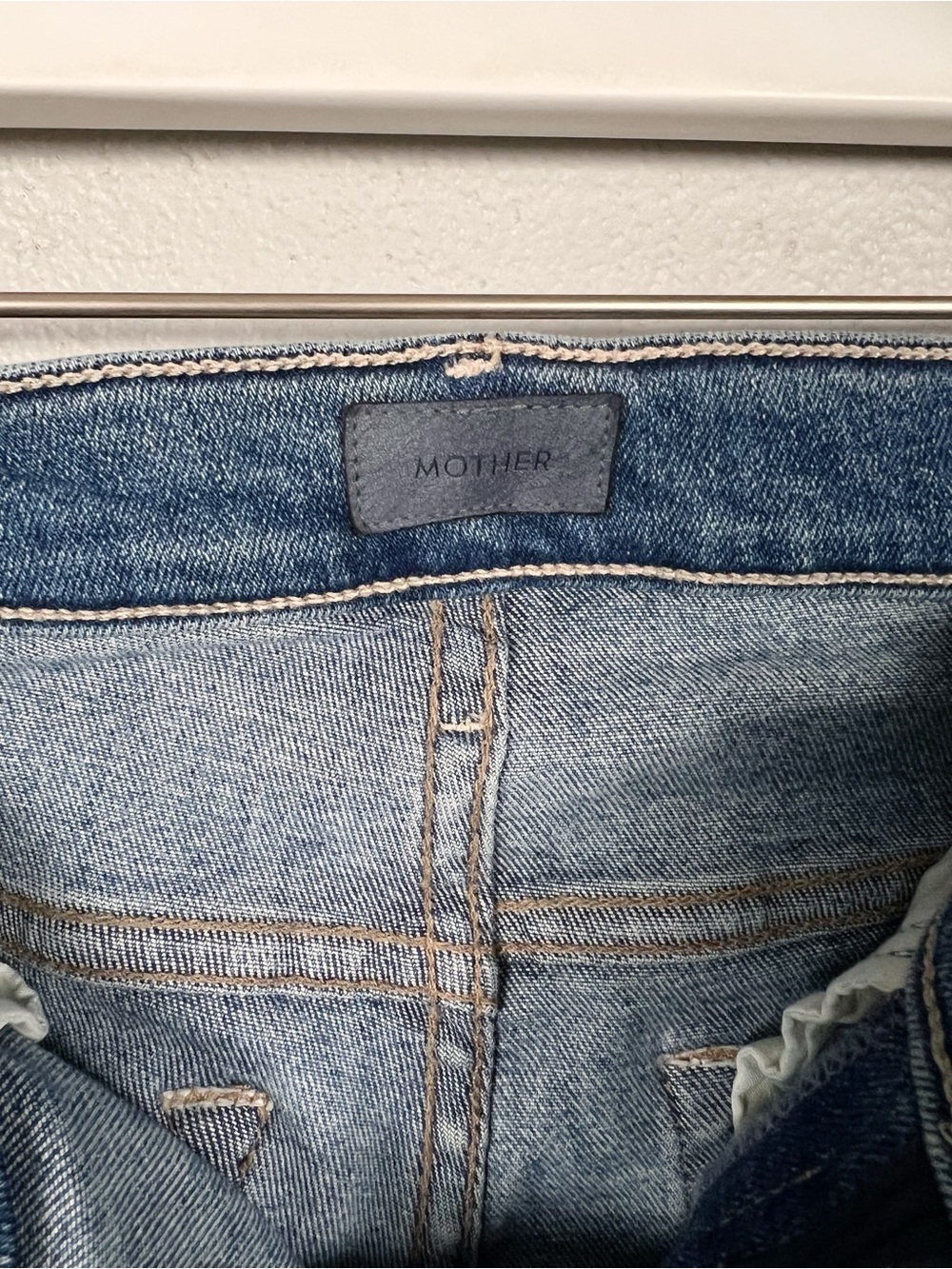 Mother The Weekender Fray Jeans in Hop On Hop Off Mid-Rise Ankle Size 25 - Picture 7 of 12
